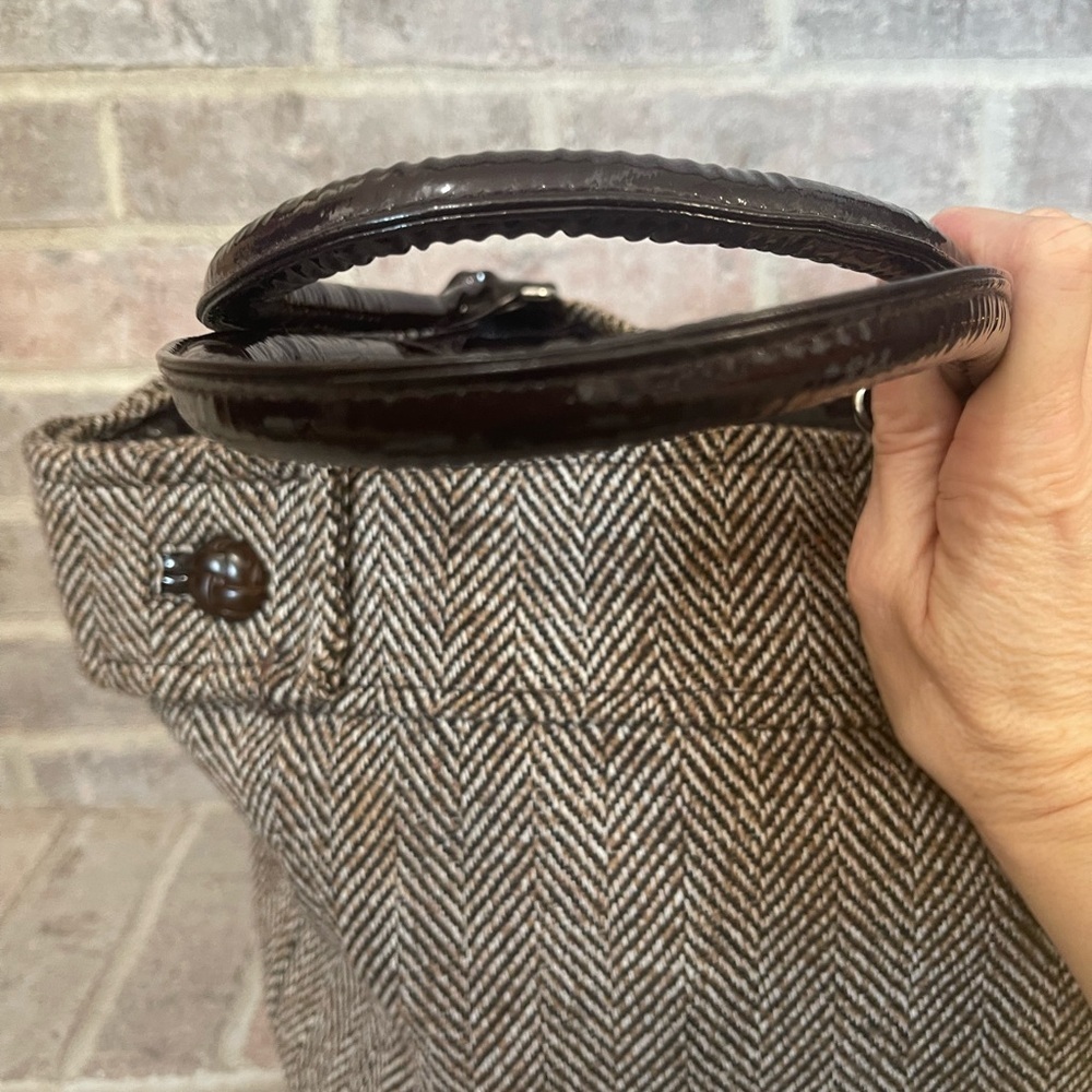 Chic Herringbone Tote Bag with Button Accents - Picture 8 of 13